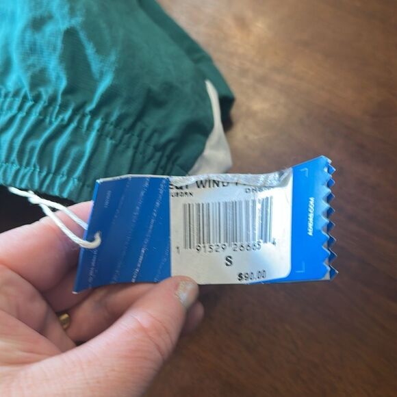 Adidas windows S (4420) NWT - Picture 4 of 6